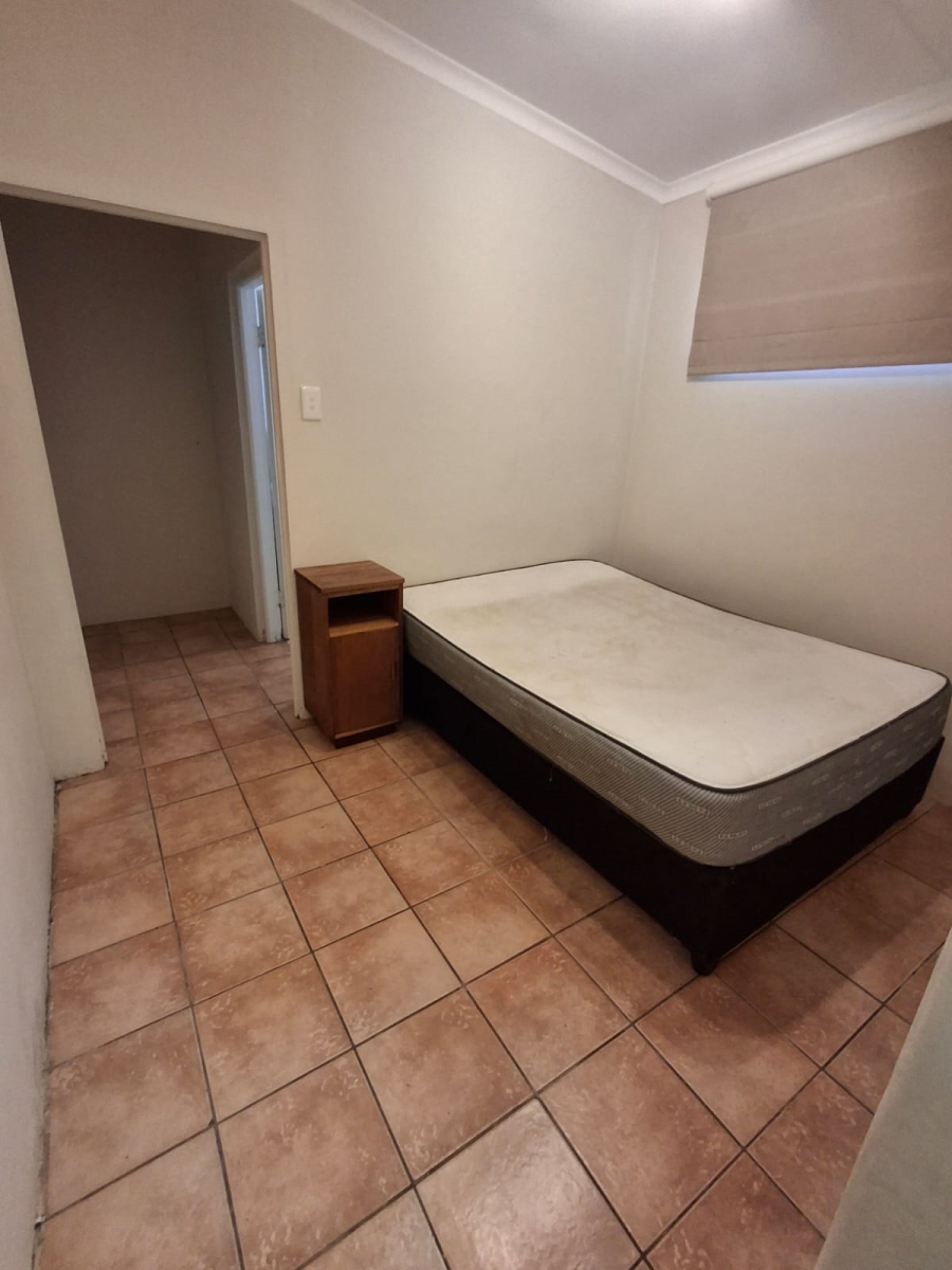 To Let 1 Bedroom Property for Rent in Summerstrand Eastern Cape